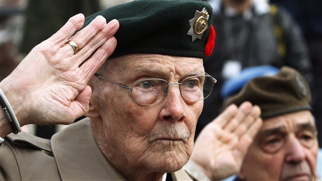 Des anciens combattants lors de la cérémonie à Ottawa Des anciens combattants lors de la cérémonie à Ottawa