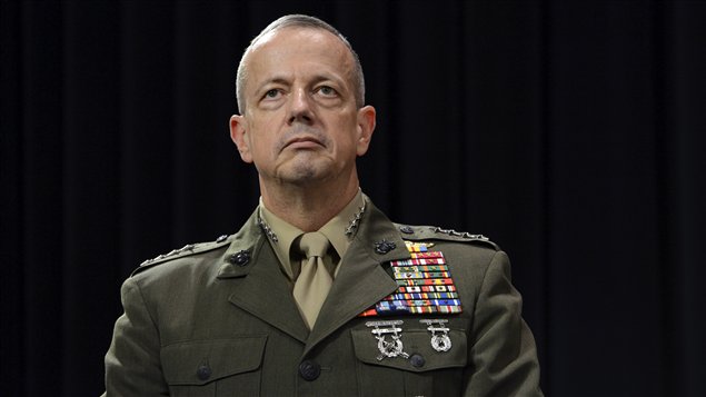Le commandant américain de la force l'OTAN en Afghanistan, John Allen, à Bruxelles le 10 octobre 2012. Le commandant américain de la force l'OTAN en Afghanistan, John Allen, à Bruxelles le 10 octobre 2012.