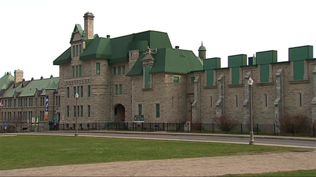 Les ruines du Manège militaire sur la Grande Allée, à Québec Les ruines du Manège militaire sur la Grande Allée, à Québec