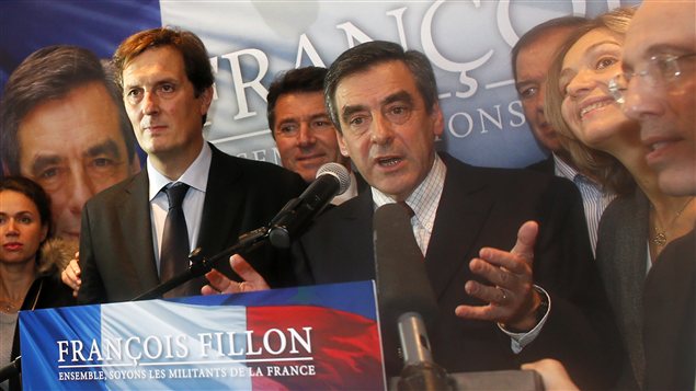 François Fillon réclame la victoire à la présidence de l'UMP. François Fillon réclame la victoire à la présidence de l'UMP.
