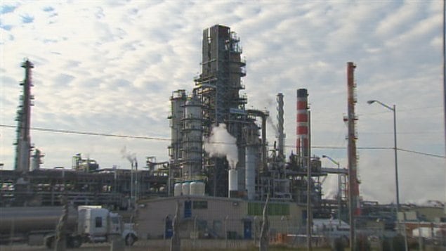 La raffinerie d'Ultramar à Lévis La raffinerie d'Ultramar à Lévis