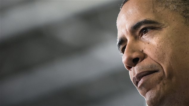 Le président Barack Obama, dans une usine de Hatfield, explique sa stratégie pour éviter le mur fiscal. Le président Barack Obama, dans une usine de Hatfield, explique sa stratégie pour éviter le mur fiscal.