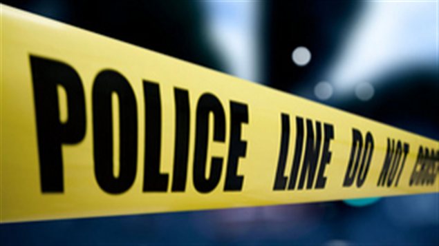 Un ruban jaune de la police Un ruban jaune de la police