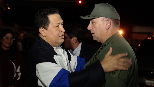 Hugo Chavez lors de son retour au Venezuela après de nouveaux traitements à Cuba Hugo Chavez lors de son retour au Venezuela après de nouveaux traitements à Cuba