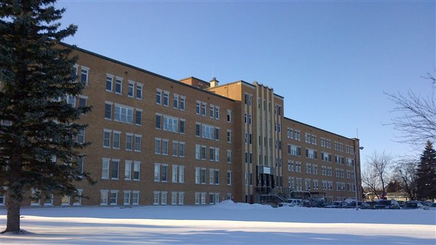 L'édifice du Clairefontaine, à Roberval L'édifice du Clairefontaine, à Roberval