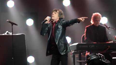Mick Jagger, du groupe les Rolling Stones, monte sur scène au Madison Square Garden de New York. Mick Jagger, du groupe les Rolling Stones, monte sur scène au Madison Square Garden de New York.