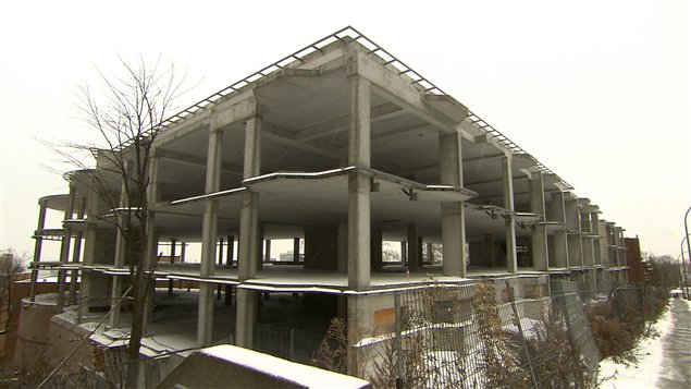 Chantier du CUSM (archives) Chantier du CUSM (archives)