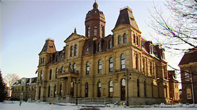 L'édifice de l'Assemblée législative du Nouveau-Brunswick. L'édifice de l'Assemblée législative du Nouveau-Brunswick.
