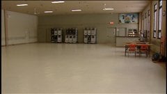 Des refuges ont été ouverts à plusieurs endroits pour héberger les sinistrés. Des refuges ont été ouverts à plusieurs endroits pour héberger les sinistrés.
