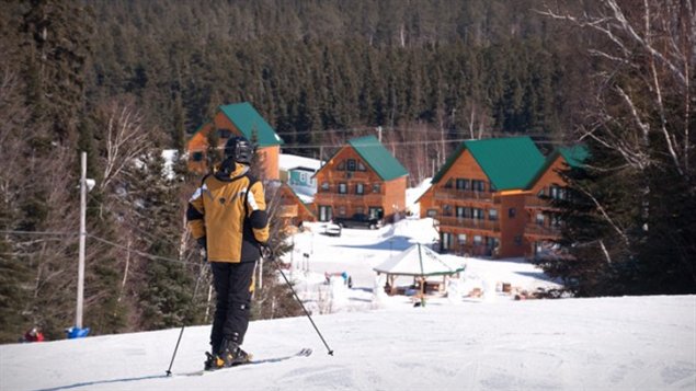 Chalets aux pentes du Mont-Vidéo Chalets aux pentes du Mont-Vidéo