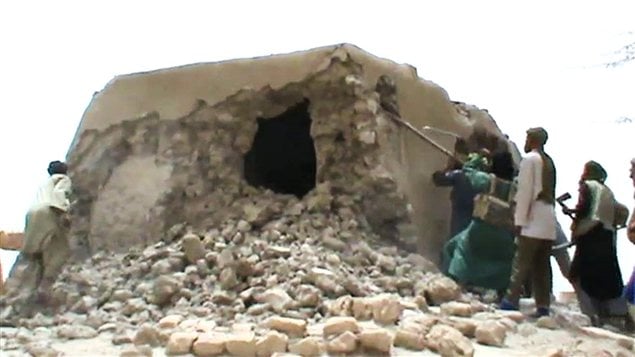 Destruction des mausolées de Tombouctou Destruction des mausolées de Tombouctou
