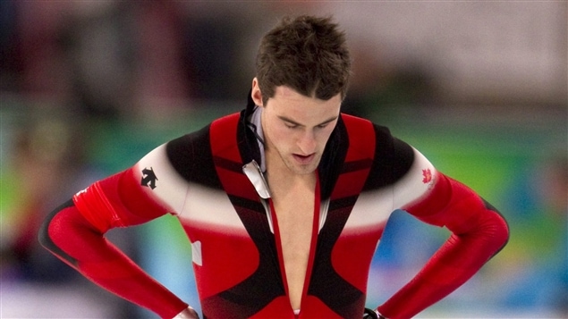Le patineur de vitesse sur longue piste Denny Morrison Le patineur de vitesse sur longue piste Denny Morrison