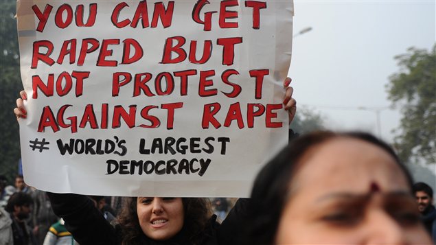 L'Inde est secouée par une vague de manifestations pour dénoncer les viols dont sont victimes les femmes. L'Inde est secouée par une vague de manifestations pour dénoncer les viols dont sont victimes les femmes.