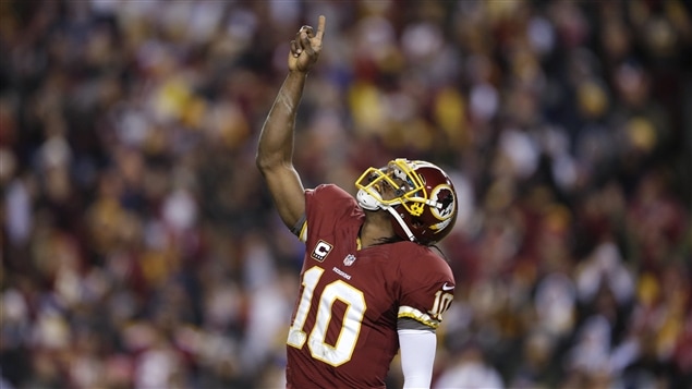 Le quart-arrière des Redskins de Washington Robert Griffin III Le quart-arrière des Redskins de Washington Robert Griffin III