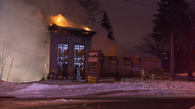 Incendie dans un restaurant de Laval Incendie dans un restaurant de Laval