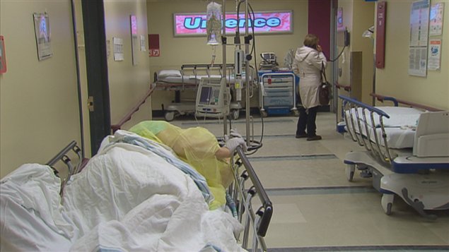 Plusieurs urgences débordent à Québec en raison du virus de la grippe. Plusieurs urgences débordent à Québec en raison du virus de la grippe.