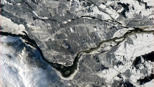 Une image de Montréal prise par Chris Hadfield Une image de Montréal prise par Chris Hadfield