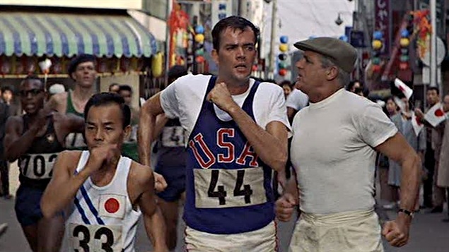 Cary Grant pendant le tournage des Jeux de Tokyo en 1964 Cary Grant pendant le tournage des Jeux de Tokyo en 1964