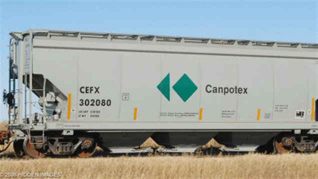 Wagon de Canpotex qui transporte de la potasse Wagon de Canpotex qui transporte de la potasse