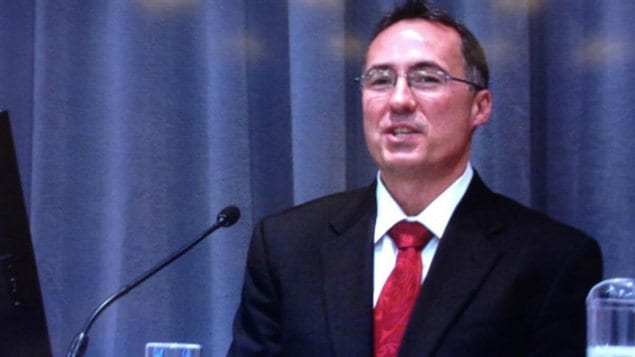 Le médecin des Flames de Calgary, Jim Thorne Le médecin des Flames de Calgary, Jim Thorne