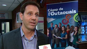 Frédéric Poulin, directeur général du Cégep de l'Outaouais (archives). Frédéric Poulin, directeur général du Cégep de l'Outaouais (archives).