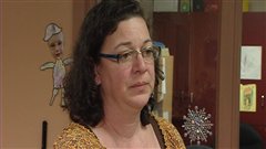 La directrice du centre éducatif Gard'Amis, Sylvie Gaudreault, parle du problème d'infiltration d'eau. La directrice du centre éducatif Gard'Amis, Sylvie Gaudreault, parle du problème d'infiltration d'eau.