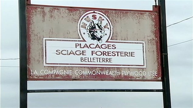 L'usine de Commonwealth Plywood à Belleterre L'usine de Commonwealth Plywood à Belleterre