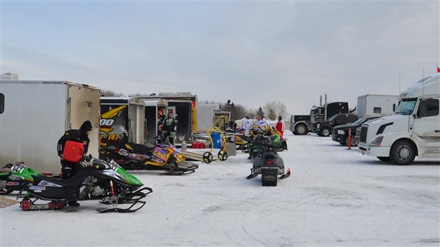 Le Grand Prix international de Snowcross attire des milliers de personnes. Le Grand Prix international de Snowcross attire des milliers de personnes.
