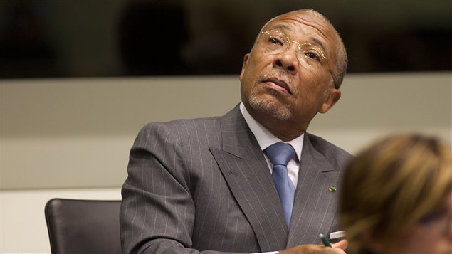 L'ex-chef d'État du Liberia Charles Taylor au Tribunal spécial pour les crimes de guerre en Sierra Leone (TSSL) le 16 mai 2012. L'ex-chef d'État du Liberia Charles Taylor au Tribunal spécial pour les crimes de guerre en Sierra Leone (TSSL) le 16 mai 2012.