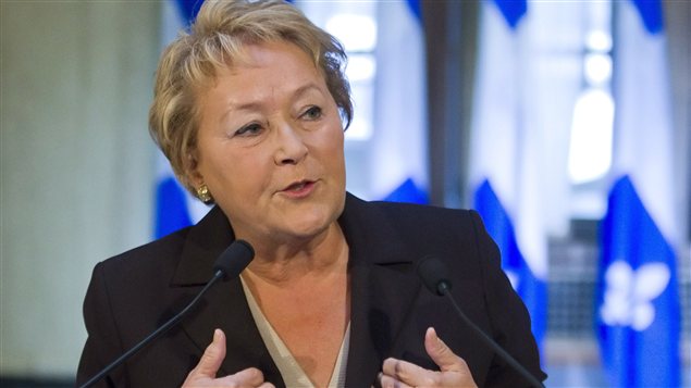 Pauline Marois en conférence de presse Pauline Marois en conférence de presse