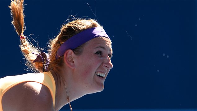 La Bélarussienne Victoria Azarenka a freiné le parcours de l'Américaine Sloane Stephens à Melbourne, avec une victoire de 6-1, 6-4 en demi-finale. La Bélarussienne Victoria Azarenka a freiné le parcours de l'Américaine Sloane Stephens à Melbourne, avec une victoire de 6-1, 6-4 en demi-finale.