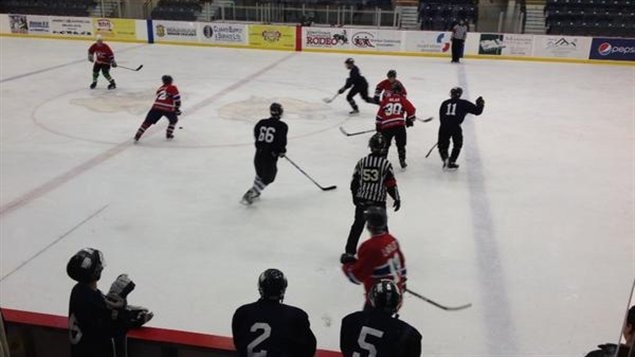 La communauté de Warman accueille le 18e Championnat de hockey fransaskois. La communauté de Warman accueille le 18e Championnat de hockey fransaskois.