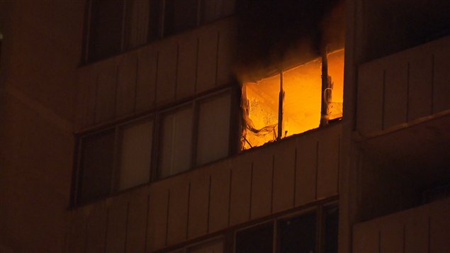 Un incendie force l'évacuation d'un immeuble à logements au centre-ville de Montréal. Un incendie force l'évacuation d'un immeuble à logements au centre-ville de Montréal.