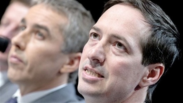 Gel d’embauches dans la fonction publique. Stéphane Bédard et le ministre des Finances, Nicolas Marceau
Gel d’embauches dans la fonction publique. Stéphane Bédard et le ministre des Finances, Nicolas Marceau