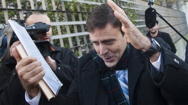 Le Dr Eufemiano Fuentes à Madrid, en Espagne, à l'ouverture du procès de l'affaire Puerto Le Dr Eufemiano Fuentes à Madrid, en Espagne, à l'ouverture du procès de l'affaire Puerto
