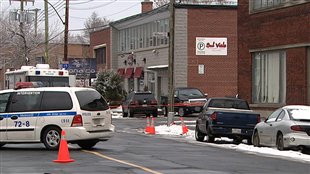 Nick Rizzuto Jr. a été tué en pleine rue, à Montréal, le 28 décembre 2009. Nick Rizzuto Jr. a été tué en pleine rue, à Montréal, le 28 décembre 2009.