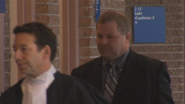 L'ex-policier de la Sûreté du Québec, François Blouin (à droite sur la photo). L'ex-policier de la Sûreté du Québec, François Blouin (à droite sur la photo).