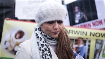L'ex-propriétaire du singe Darwin, Yasmin Nakhuda L'ex-propriétaire du singe Darwin, Yasmin Nakhuda