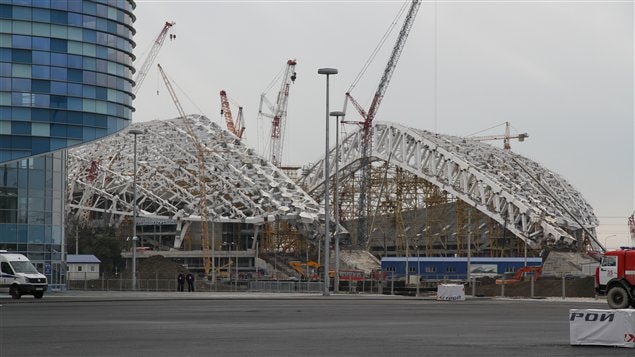 Le Stade central de Sotchi en construction Le Stade central de Sotchi en construction