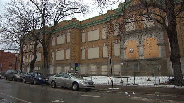 Ecole atteinte de moisissures Ecole atteinte de moisissures