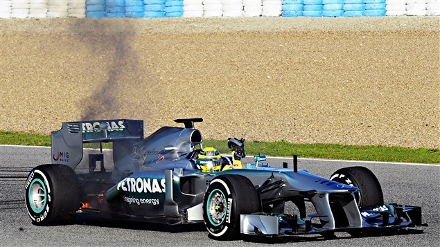 La Mercedes-Benz W04 en feu La Mercedes-Benz W04 en feu