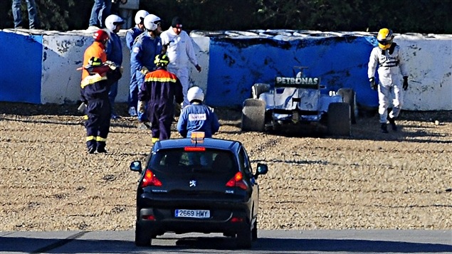 Lewis Hamilton dans les pneus à Jerez Lewis Hamilton dans les pneus à Jerez