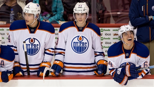 Taylor Hall, Ryan Nugent-Hopkins et Nail Yakupov Taylor Hall, Ryan Nugent-Hopkins et Nail Yakupov