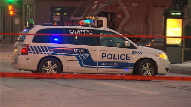 Une camionnette de la police de Montréal Une camionnette de la police de Montréal