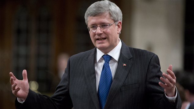 Le premier ministre canadien, Stephen Harper, répond à des questions à la Chambre des communes, le 13 février. Le premier ministre canadien, Stephen Harper, répond à des questions à la Chambre des communes, le 13 février.