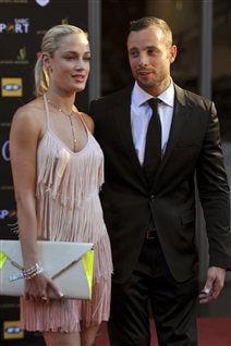 Oscar Pistorius et sa compagne Reeva Steenkamp Oscar Pistorius et sa compagne Reeva Steenkamp