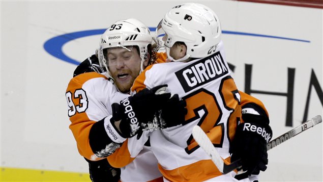 Jakub Voracek et Claude Giroux. Jakub Voracek et Claude Giroux.