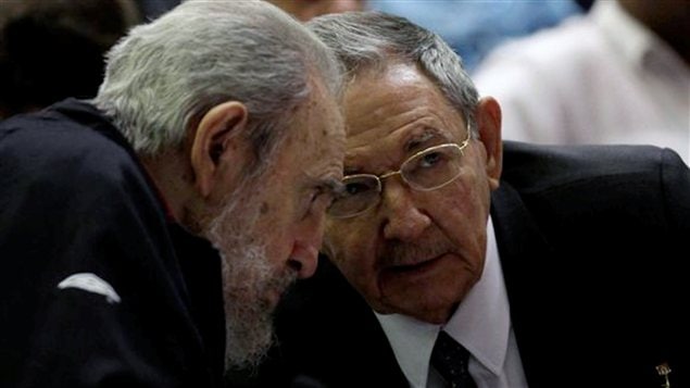 Le président cubain Raul Castro (à droite) et l’ex-président Fidel Castro (à gauche) assistent à la séance inaugurale de la nouvelle Assemblée nationale cubaine, le 24 février. Le président cubain Raul Castro (à droite) et l’ex-président Fidel Castro (à gauche) assistent à la séance inaugurale de la nouvelle Assemblée nationale cubaine, le 24 février.