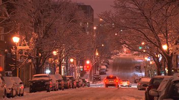 Opérations de déneigement à Montréal Opérations de déneigement à Montréal