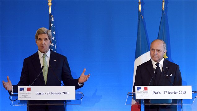 John Kerry avec son homologue français Laurent Fabius John Kerry avec son homologue français Laurent Fabius